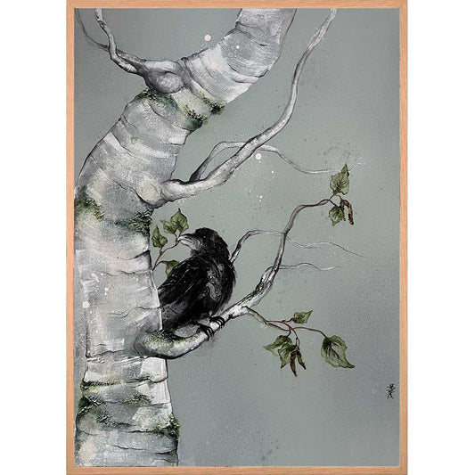 Maleri med et birketræ og ravn. Fuglemaleri Rikke Darling