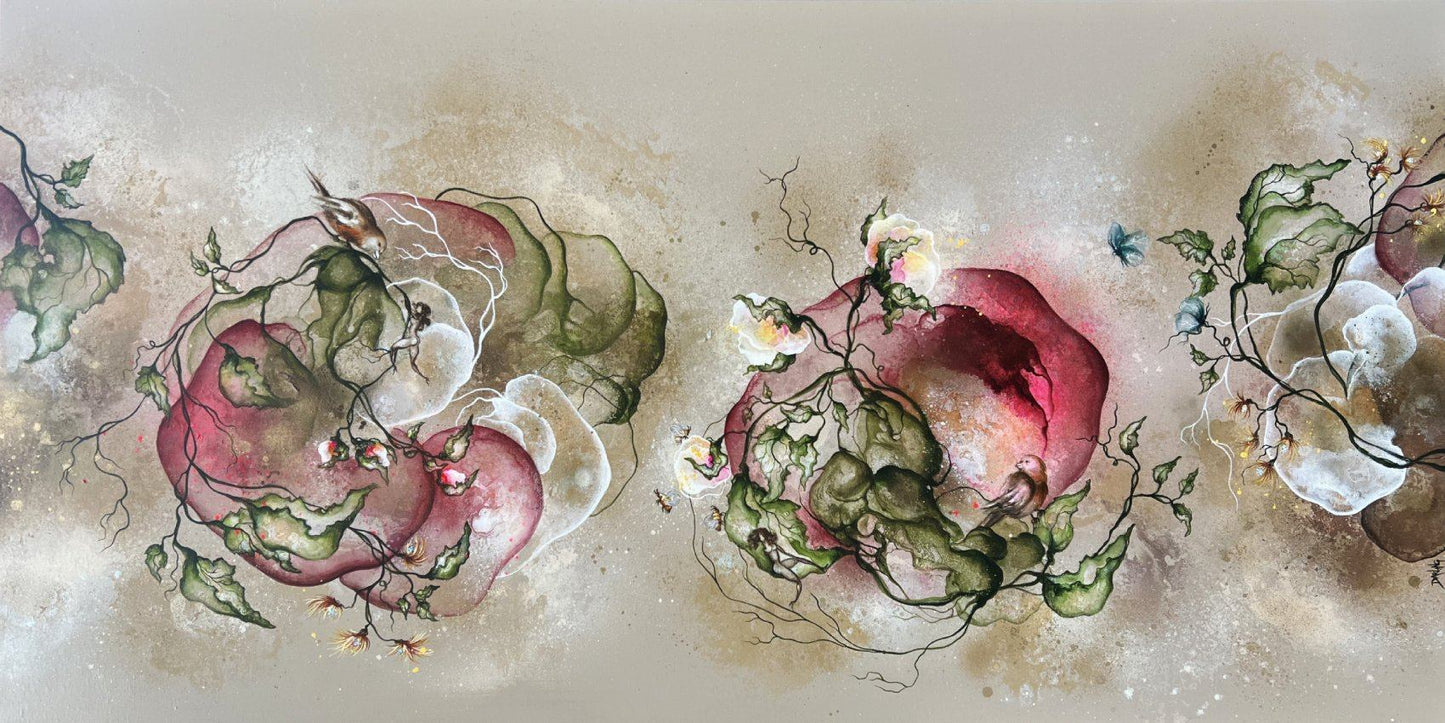 Maleri med en stemning af efterår. Maleriet er malet i abstrakt stil med botaniske detaljer som blade og blomster og to små fugle.  Maleriet er 70x140 cm.