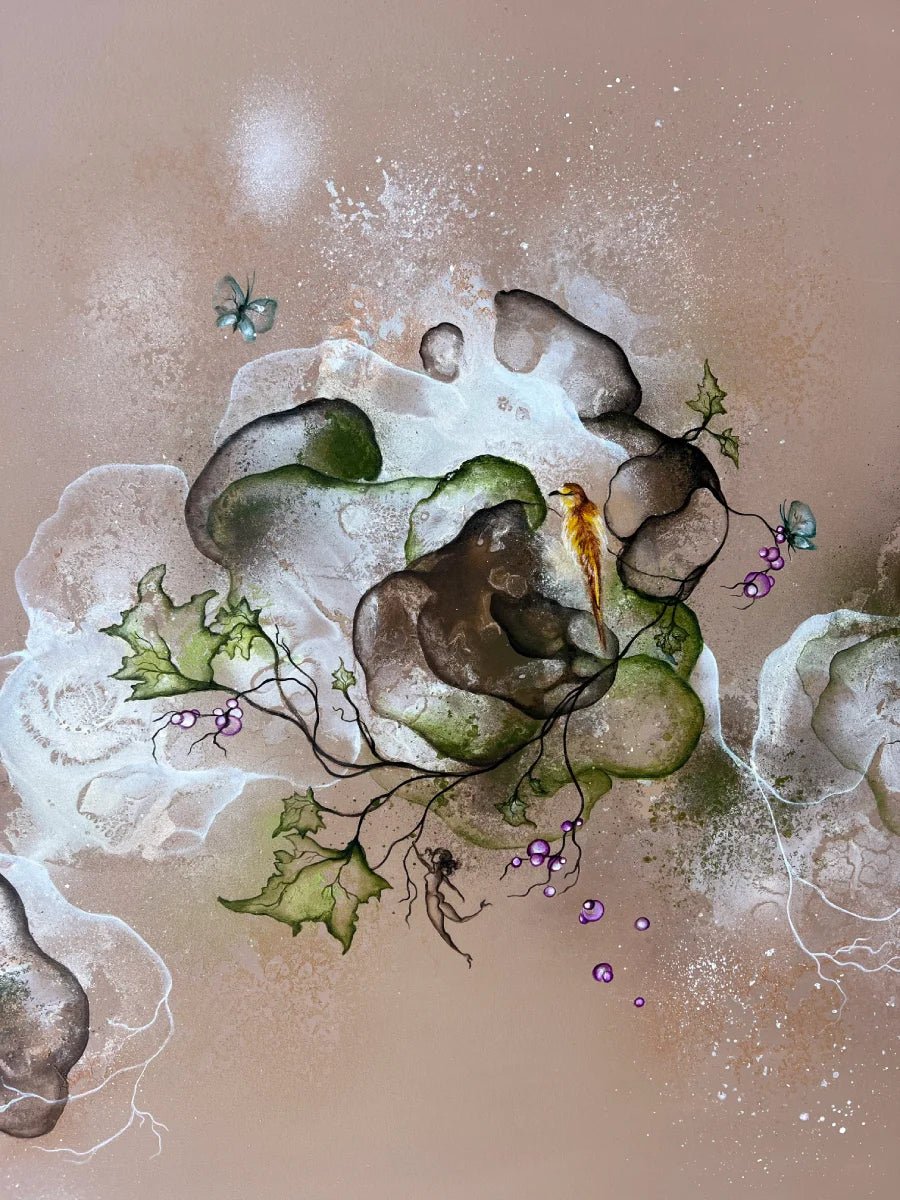 Detalje af abstrakt maleri "Free as a bird" – jordbrune toner, sommerfugle og botaniske blade af Rikke Darling