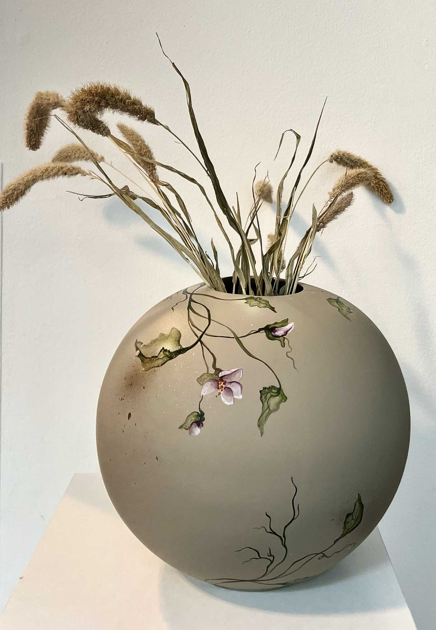 Vase med kunst. Unika blomstervase. 30 cm